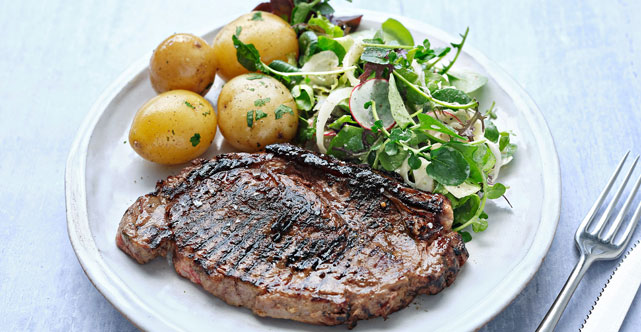 Steak with Mustard, Garlic and Thyme