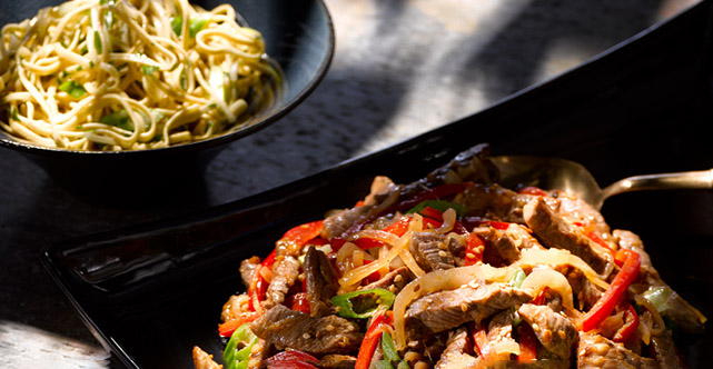 Lamb Stir-fry with Leeks and Peppers